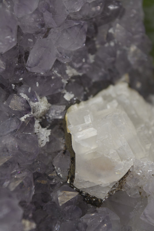 Amethyst Cut Base 1.48kg
