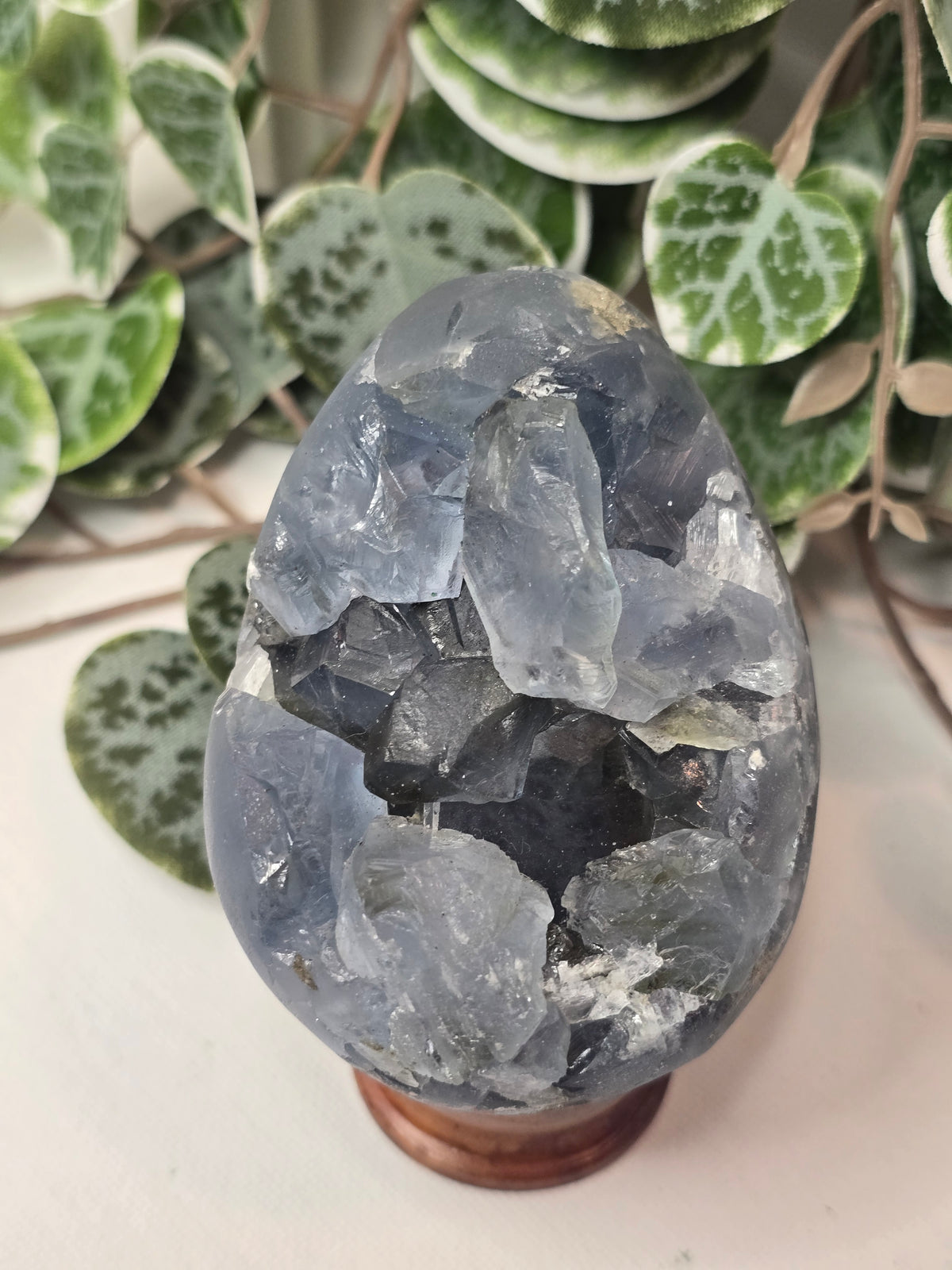 Celestine Egg with Stand 511g
