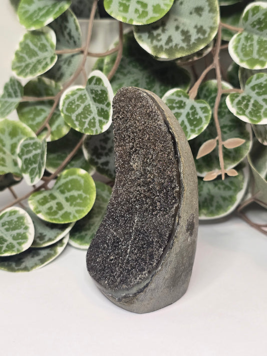 Black Amethyst Cut Base 187g