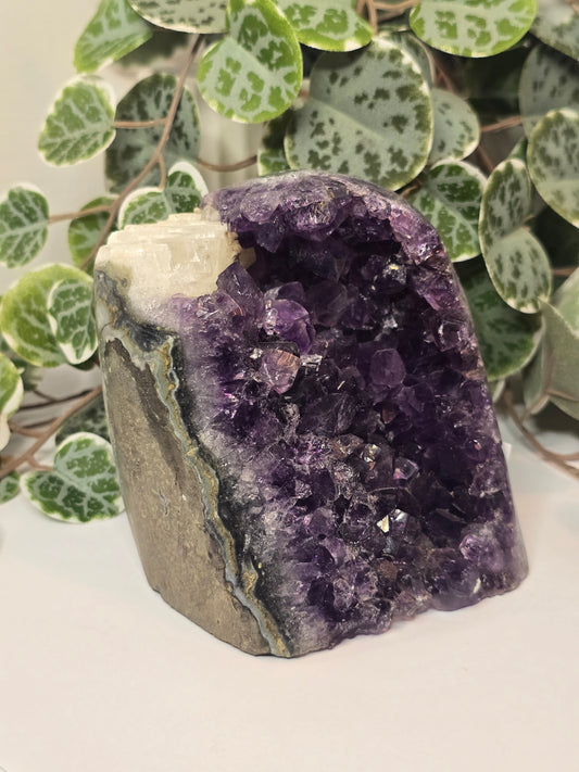 Amethyst Cut Base 1.05kg