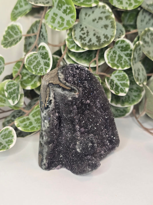 Black Amethyst Cut Base 354g