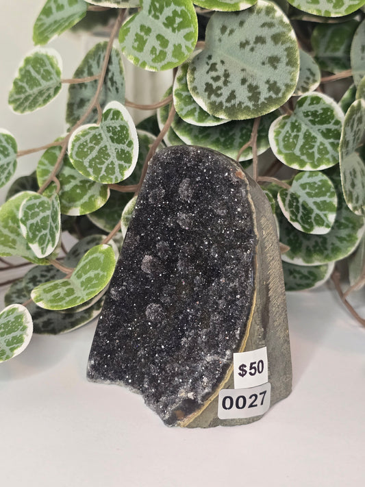 Black Amethyst Cut Base 340g