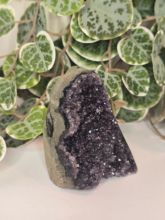 Black Amethyst Cut Base 268g