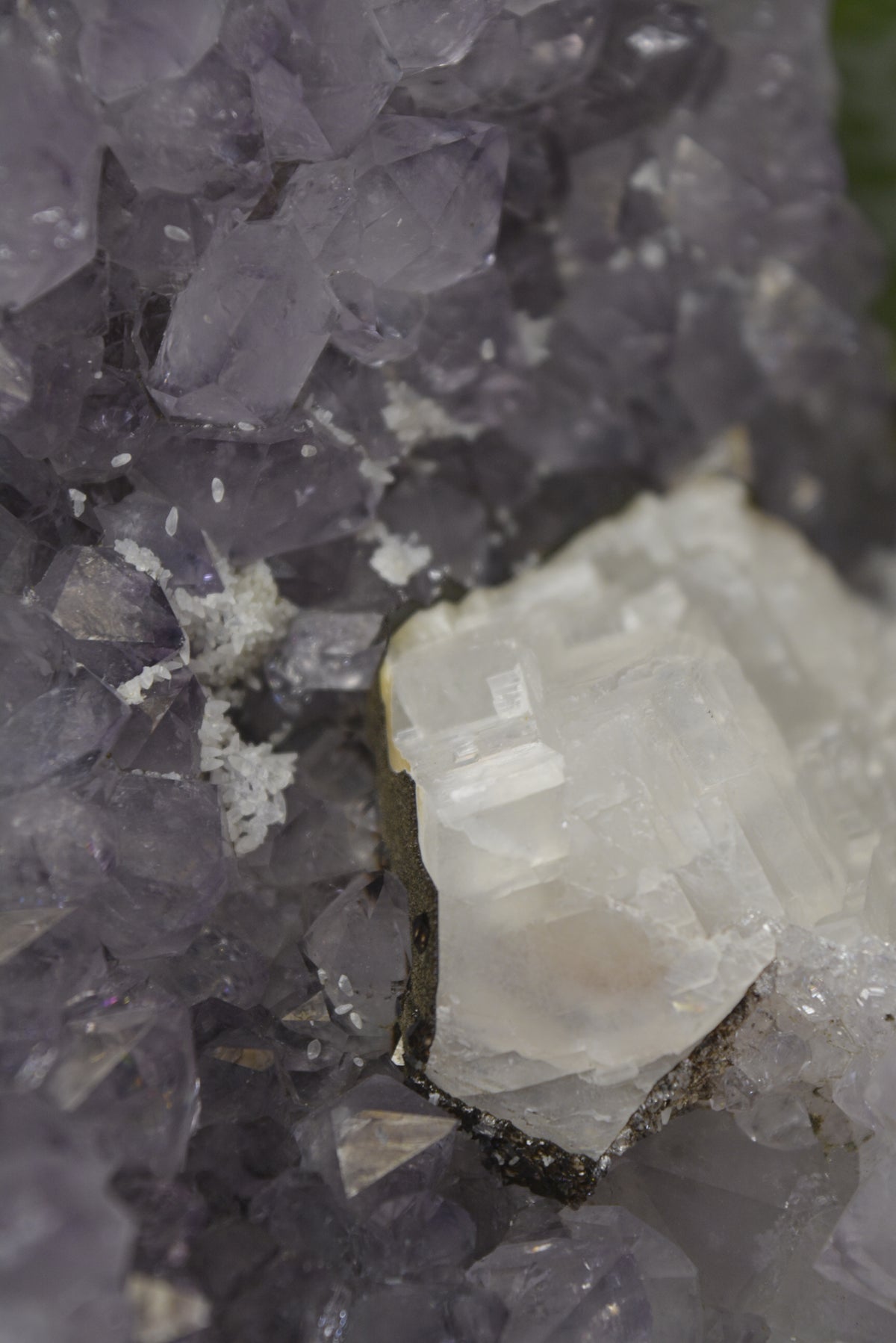 Amethyst Cut Base 1.48kg