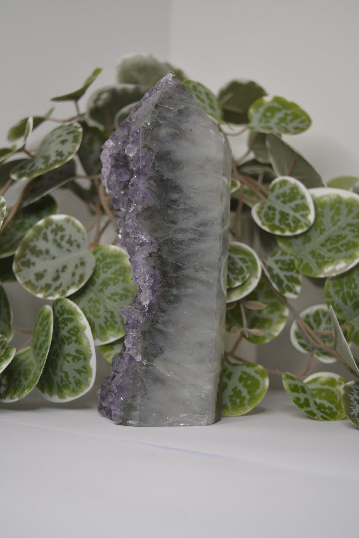 Amethyst Cut Base 528g