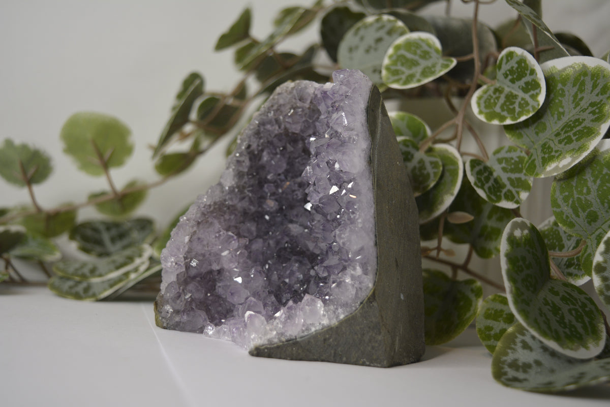 Amethyst Cut Base 692g